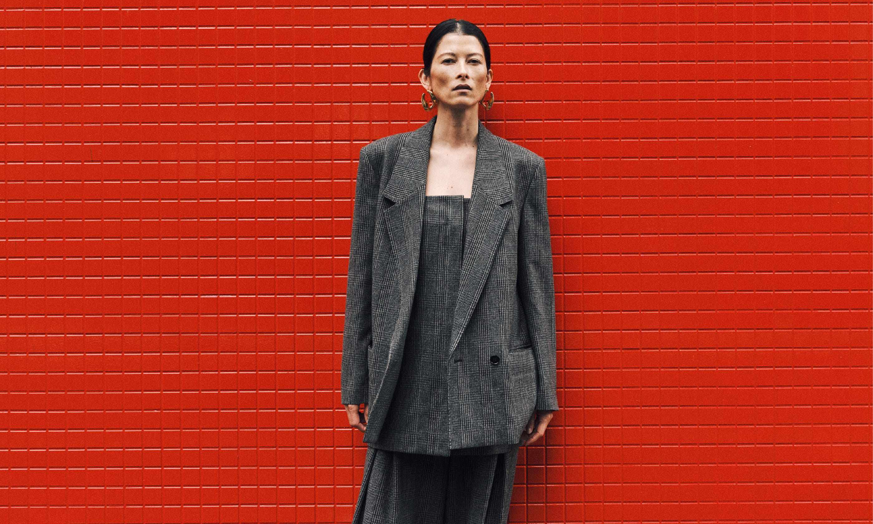 2024 AUTUMN COLLECTION FOR MODERN WOMAN メインビジュアル画像