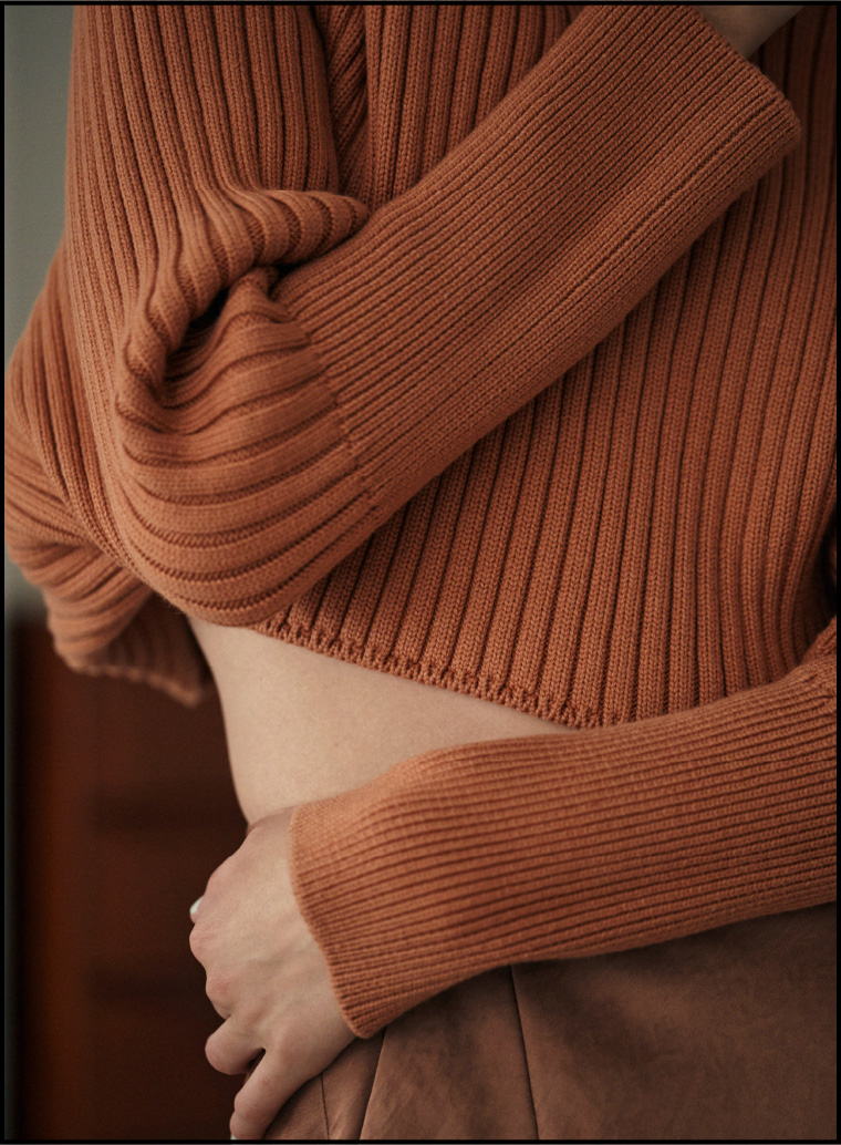 【Yuki さん専用】styling/ スタイリング　スリットカットニットトップ バックスリットニット｜スタイルミキサーの通販｜&mall（アンド