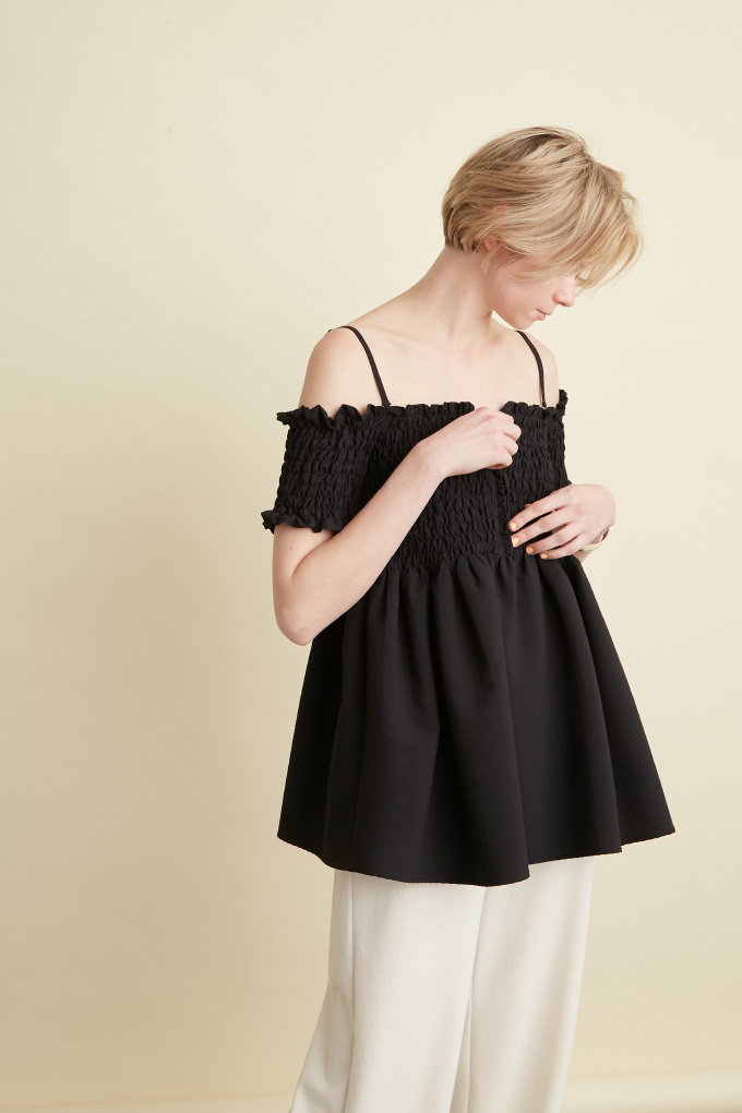 Shirring 2WAY blouse ¥28,600