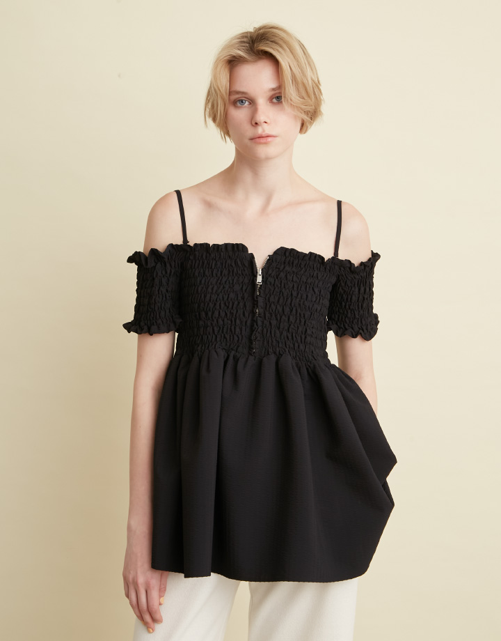 Shirring 2WAY blouse ¥28,600