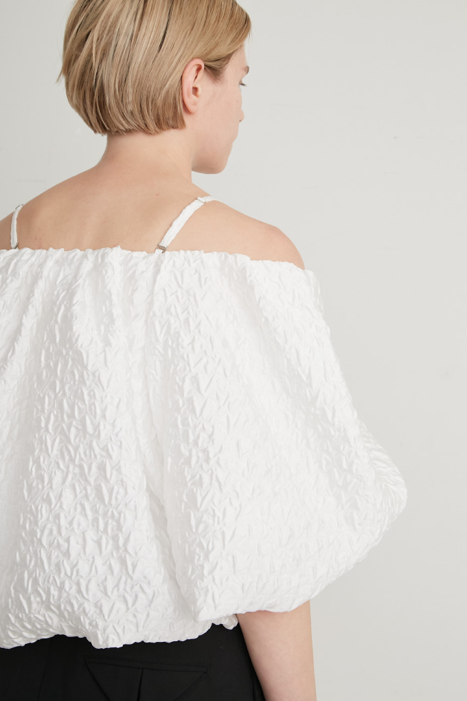 Sheer jacquard dress tops ¥41,800
