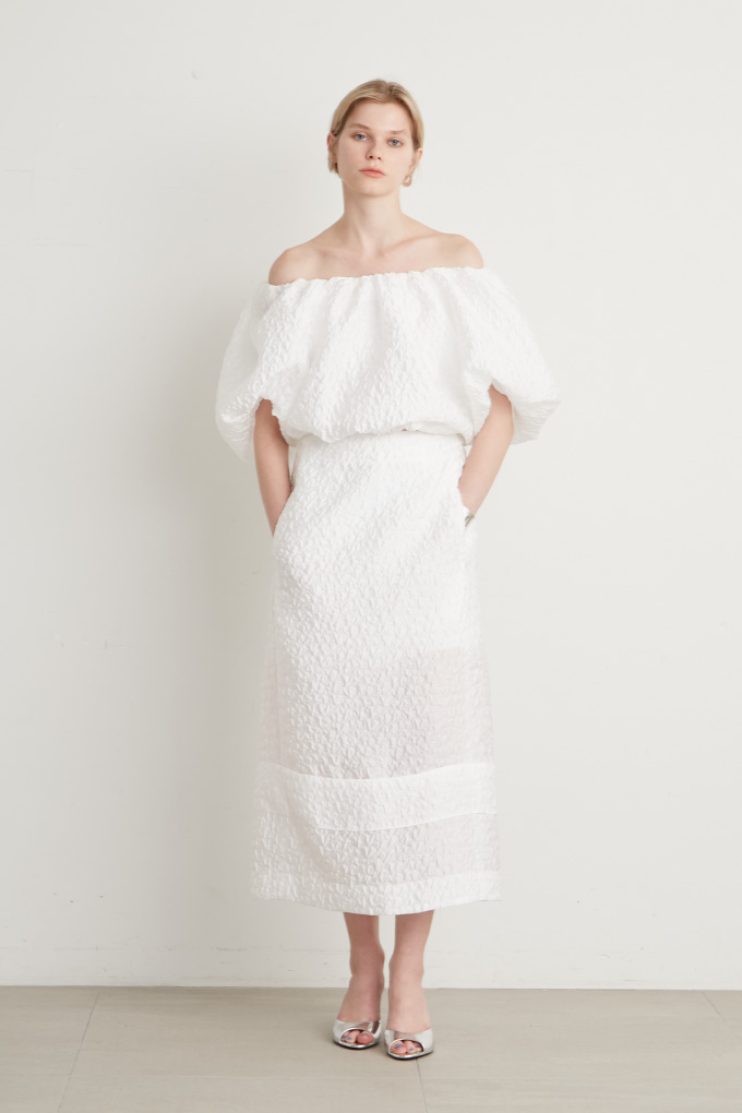 Sheer jacquard dress tops ¥41,800