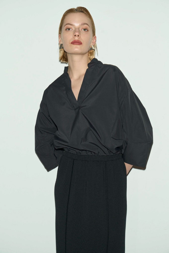 Shirring 2WAY blouse ¥28,600