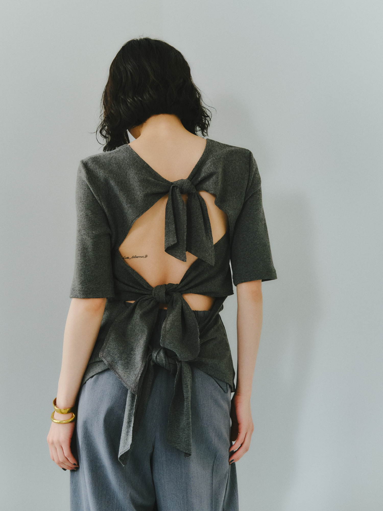 I LIKE FASHIONABLE TOPS商品を着用したモデル画像