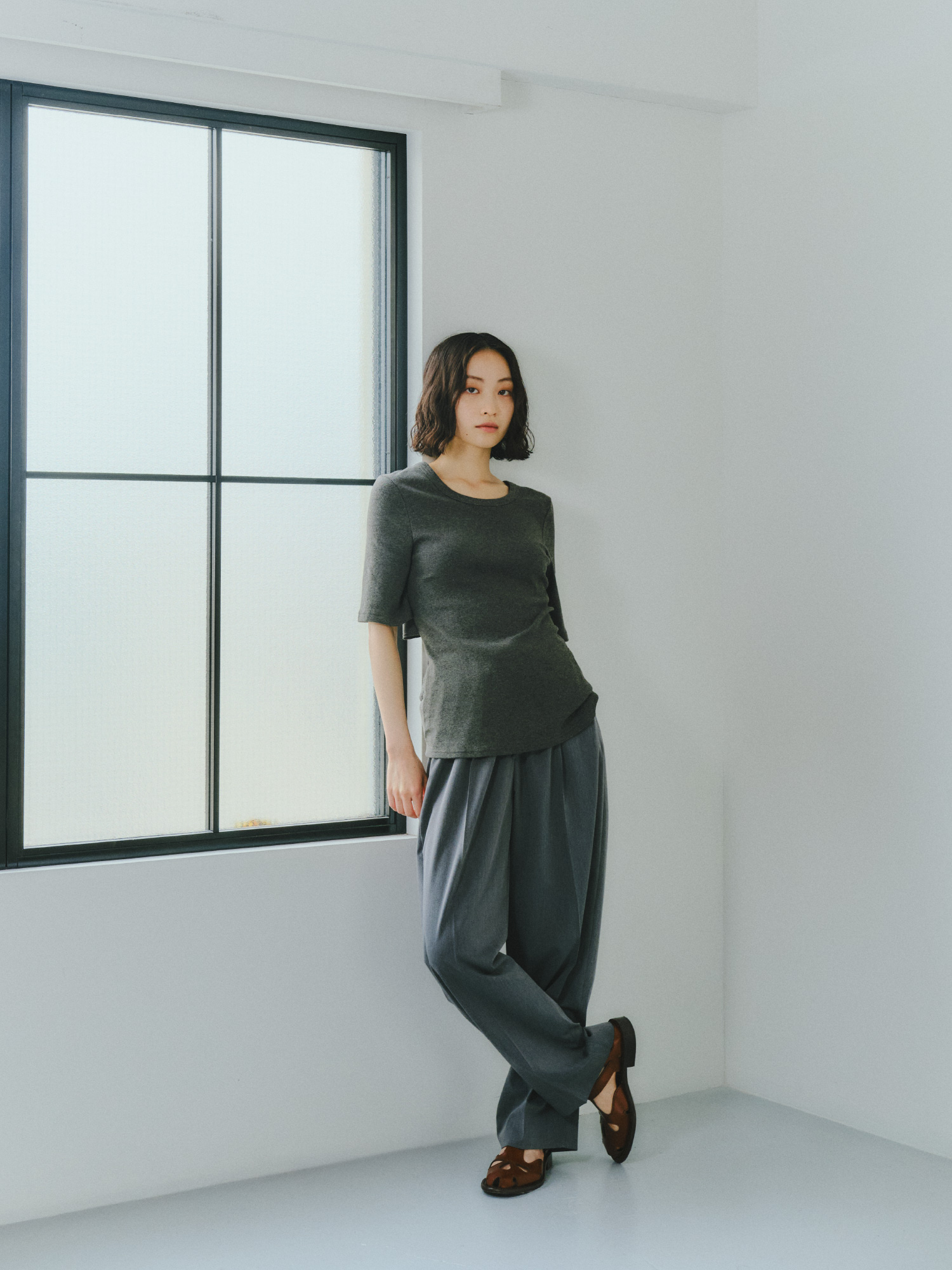 I LIKE FASHIONABLE TOPS商品を着用したモデル画像