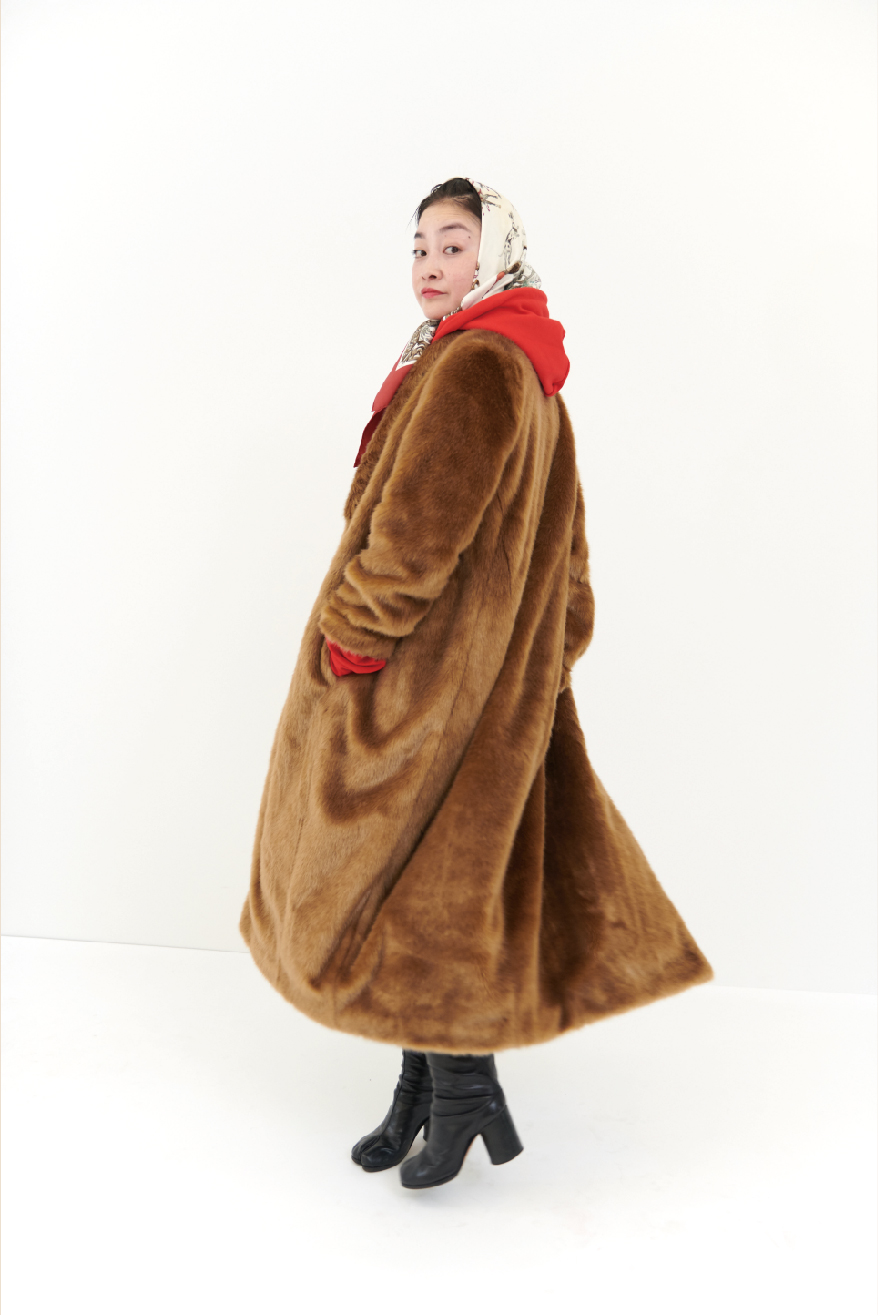 ファーコート ジャケット 白 レース 十字架 地雷系 ロック 個性 ハート 革 ファーコート ジャケット 白 レース 十字架 地雷系 ロック 個性